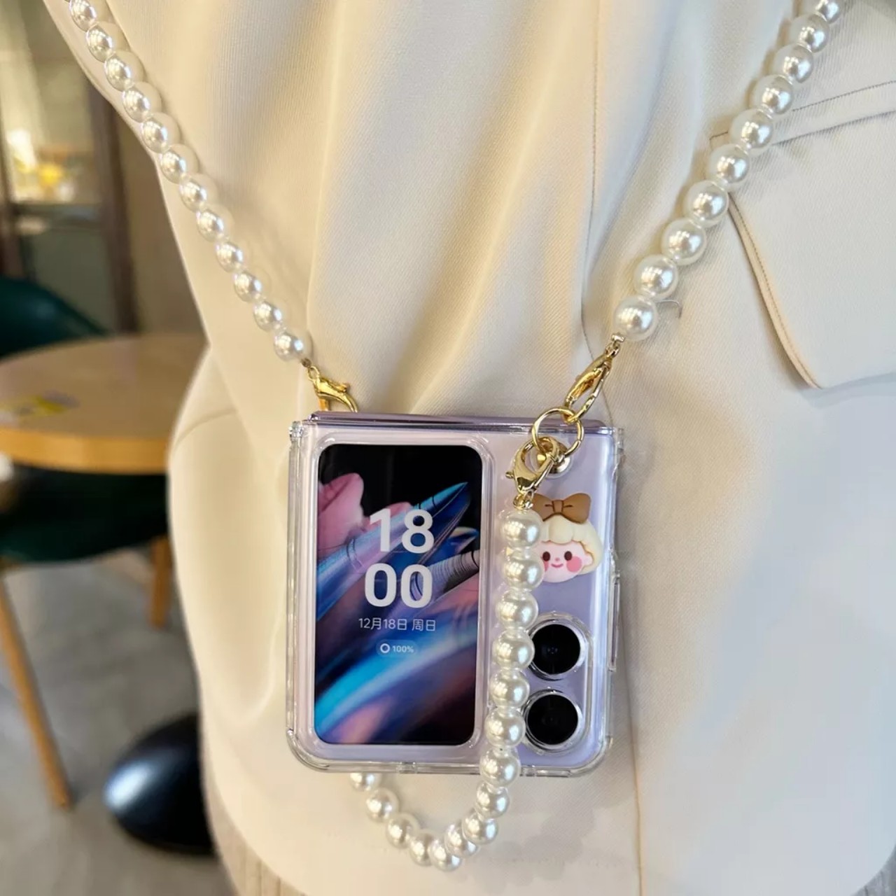 Ốp điện thoại cho OPPO Find N2 Flip trong suốt chống sốc đính charm kèm dây đeo ngắn dài siêu dễ thương