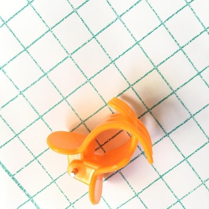 Set 50 cái kẹp hình con bướm to 2cm màu cam, chất lượng cao dùng để kẹp cành cây, cành hoa lan.
