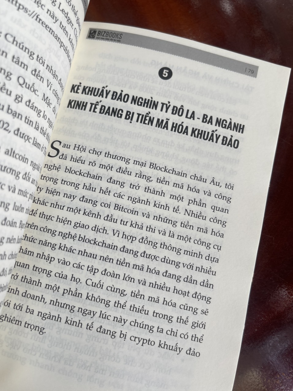 HÀNH TRÌNH TRIỆU ĐÔ CRYPTO: “Vỡ lòng” về tiền điện tử – Freeman Publication – Quế Chi dịch – Bizbooks – NXB Hồng Đức