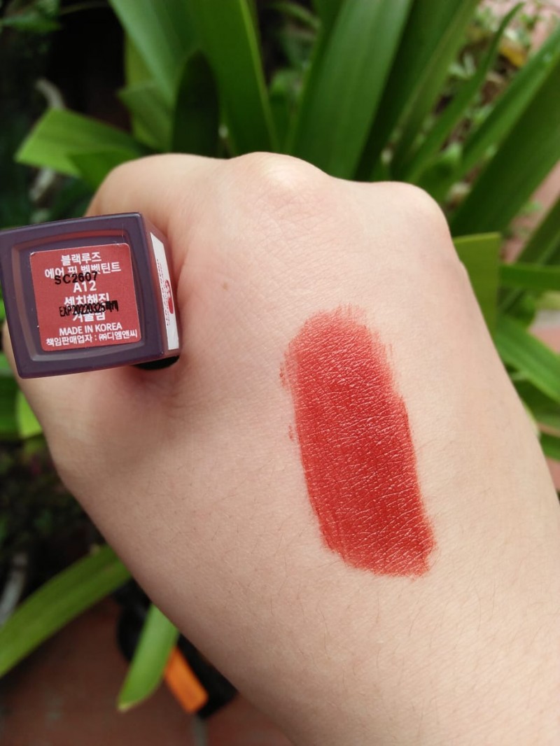 Son Kem Lì Black Rouge A12 Air Fit Velvet Tint + Tặng 1 Sáp dưỡng môi Vaseline Lip Therapy (Original, Rosy Lips hoặc Creme Brulee)