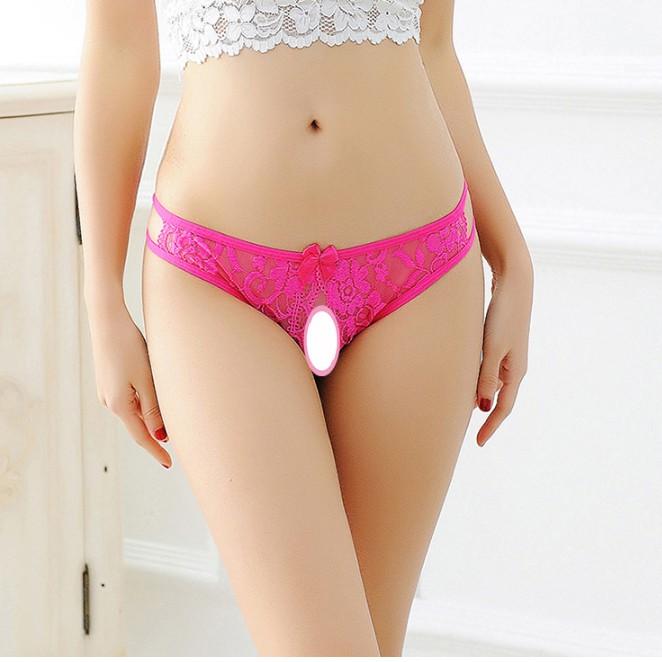 Quần lót nữ lọt khe xẻ đáy