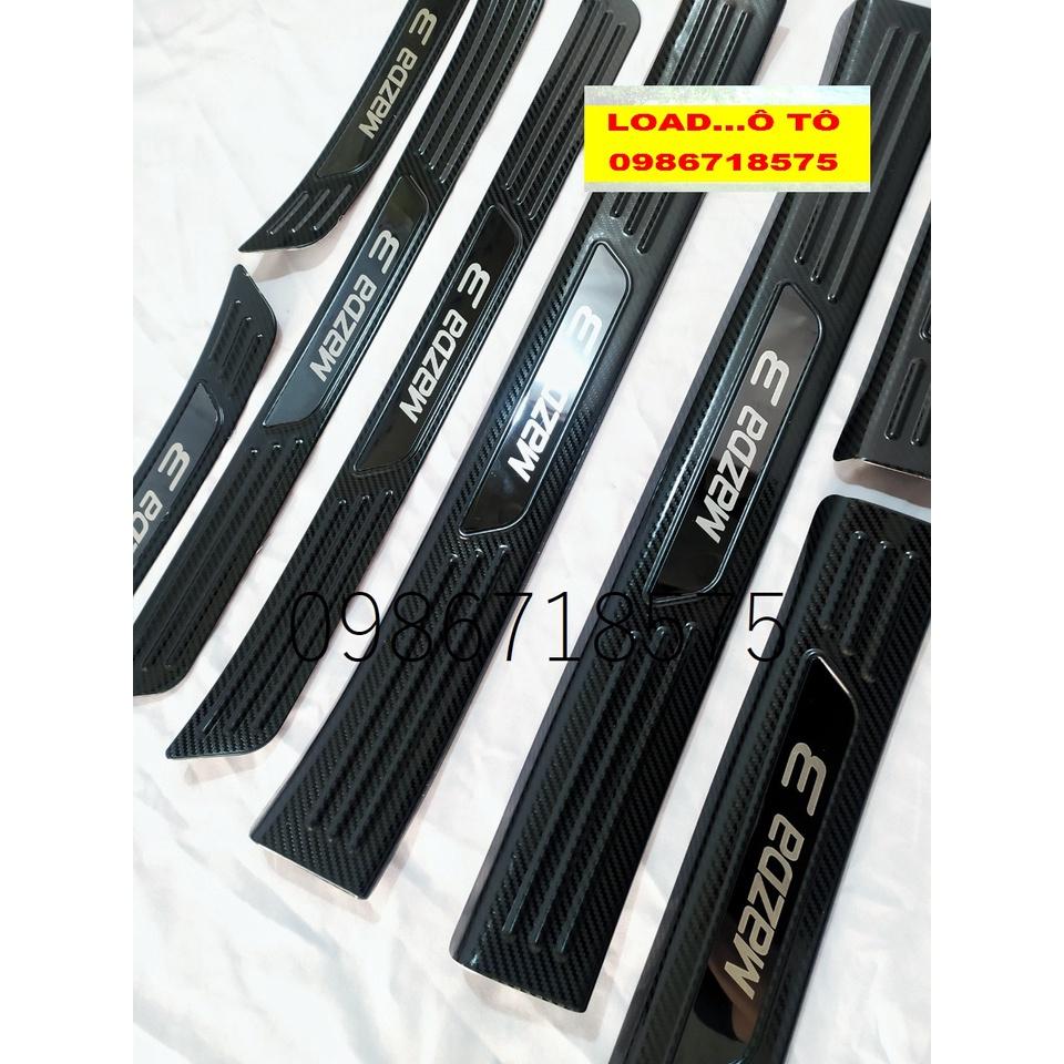 Bộ Ốp Bậc Cửa, Nẹp Bước Chân Mazda 3 2023-2020 Mẫu Vân carbon Cao Cấp