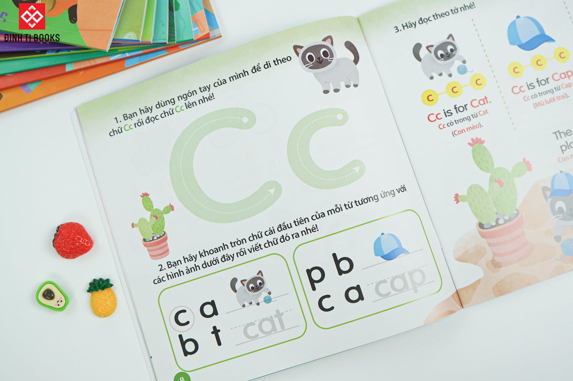 Sách-Cùng con học ngữ âm tiếng Anh qua 3 cấp độ từ đơn giản đến nâng cao giúp bé tiếp cận một cách hệ thống