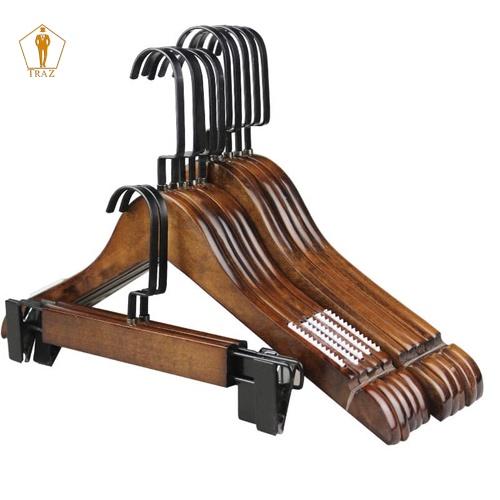 Móc treo quần áo bằng gỗ tam giác Móc vàng, Màu Nâu, Trắng Đen dùng cho cửa hàng, shop thời trang và khách sạn