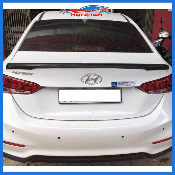 Đuôi gió sau xe liền cốp Accent 2018-2019-2020-2021 hàng mộc chưa sơn