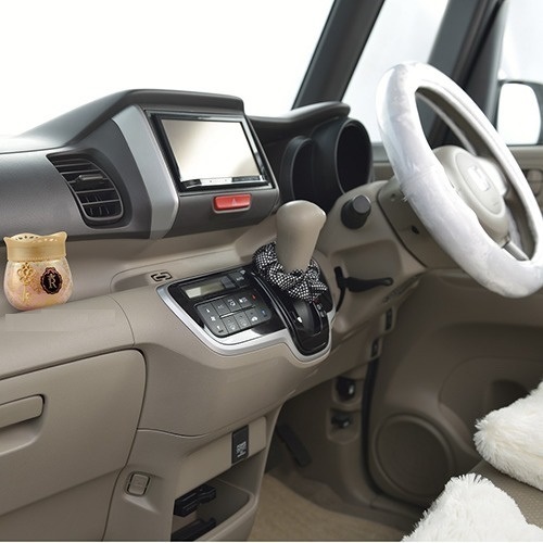 Hộp sáp thơm khử mùi cho ô tô Shaldan Suteki Plus 90g - Nội địa Nhật Bản