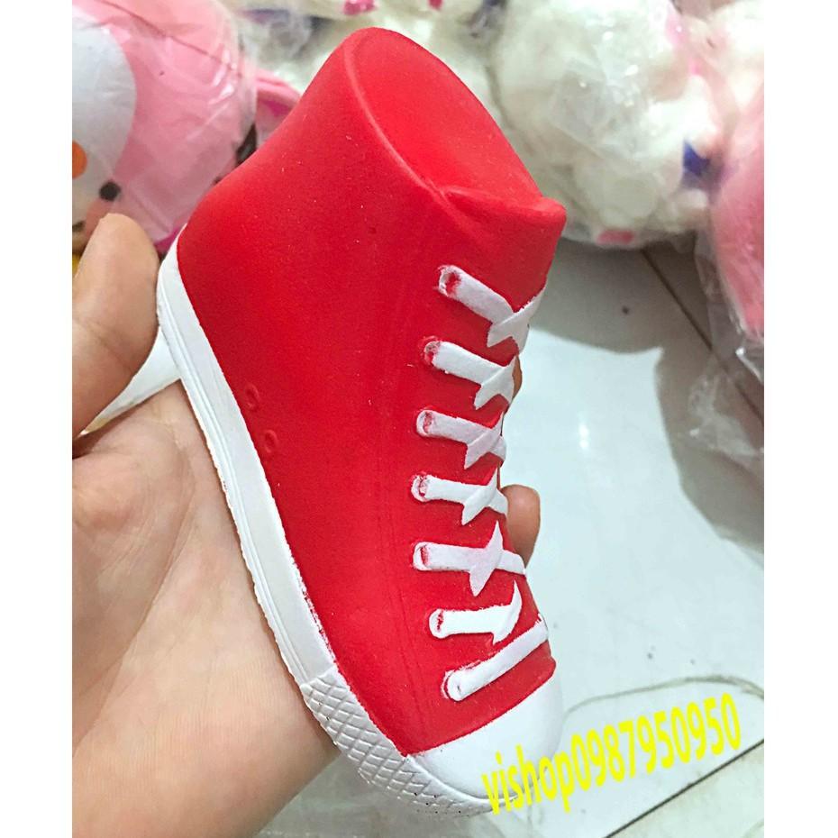SQUISHY GIÀY ĐỎ - ĐỒ CHƠI BÓP SQUISHY