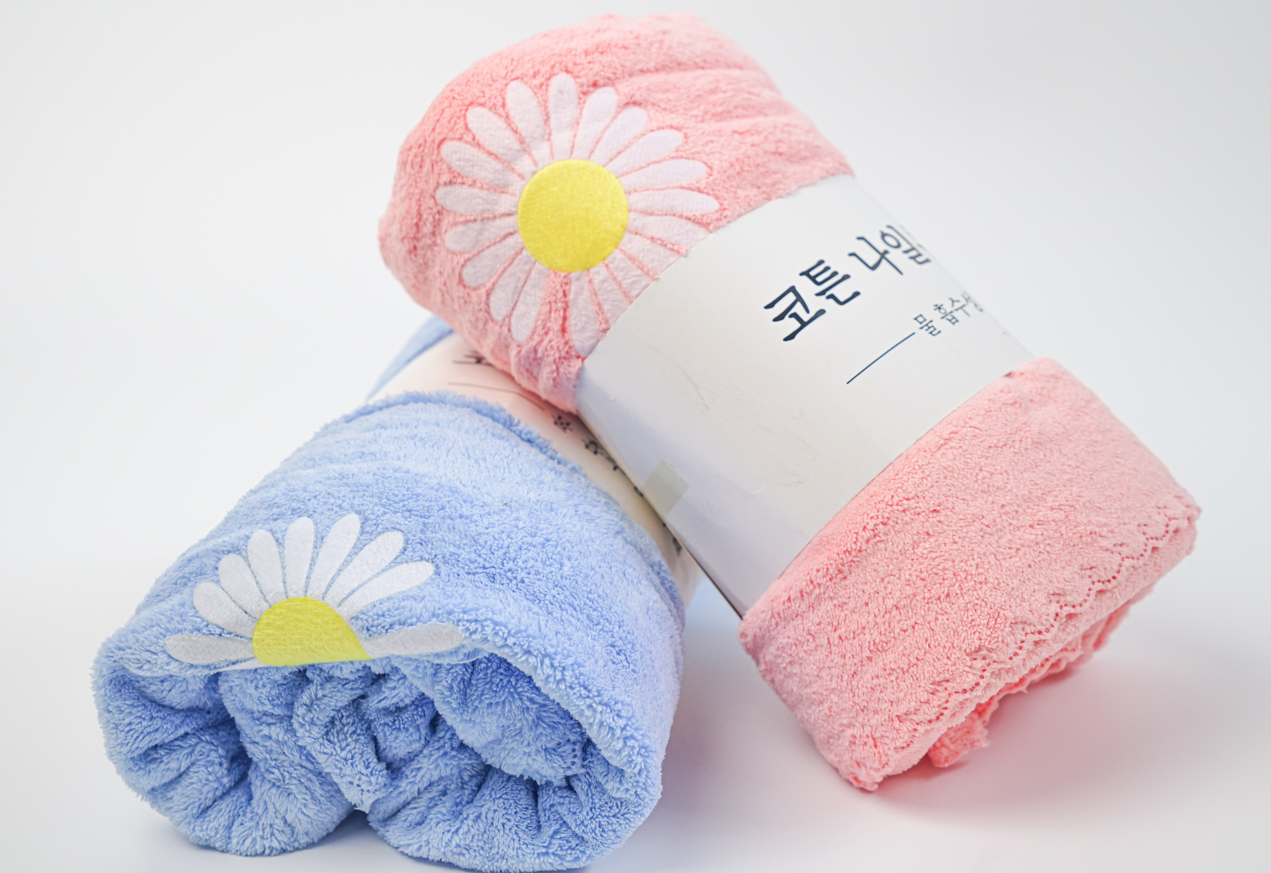 Khăn Tắm Lông Cừu Hàn Quốc, Siêu Thấm Hút, Mềm Mại, Sợi Bông Cao Cấp, Vải Dày - 70x140 cm - Hoa Cúc