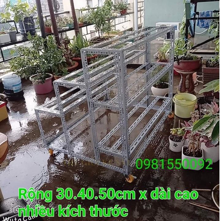 Kệ Sắt V lỗ 3 Bậc 5 tầng kệ ,CÓ GẮN BÁNH XE,( KHUNG SẮT V4X4cm) Kệ sắt để hàng hóa ,kệ trưng bày đa năng