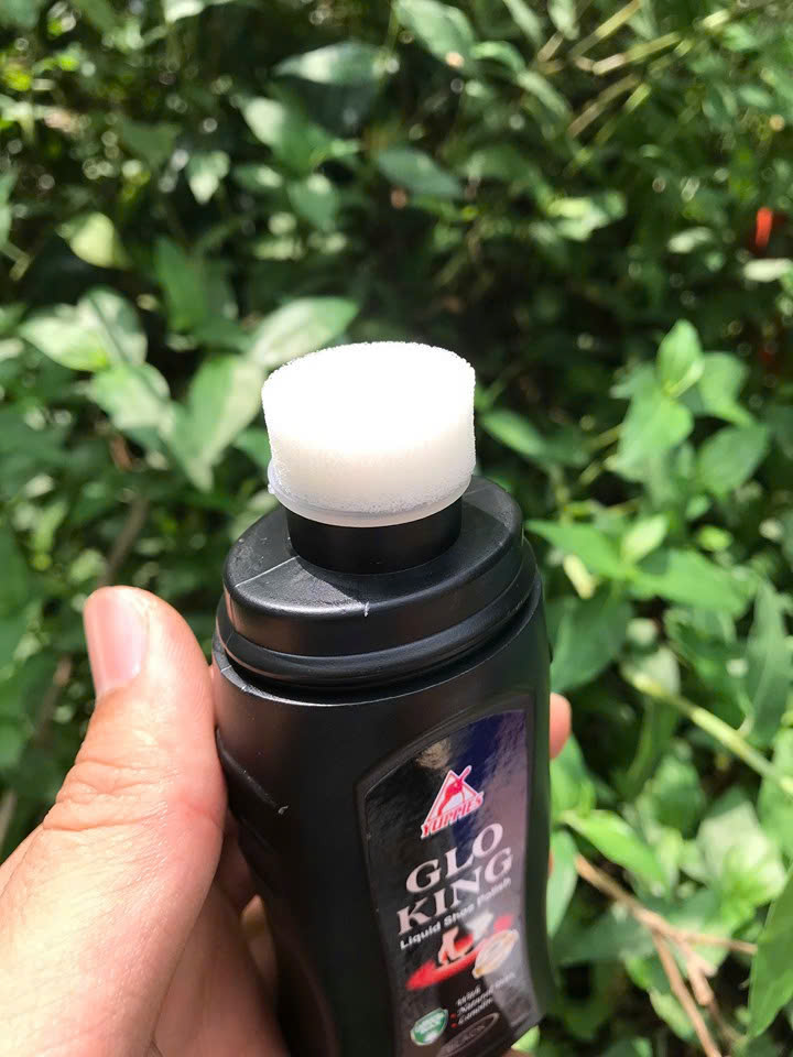 1 chai xi đánh giày Gloking, dạng lỏng dễ dàng ngấm sâu làm mềm và làm bóng da
