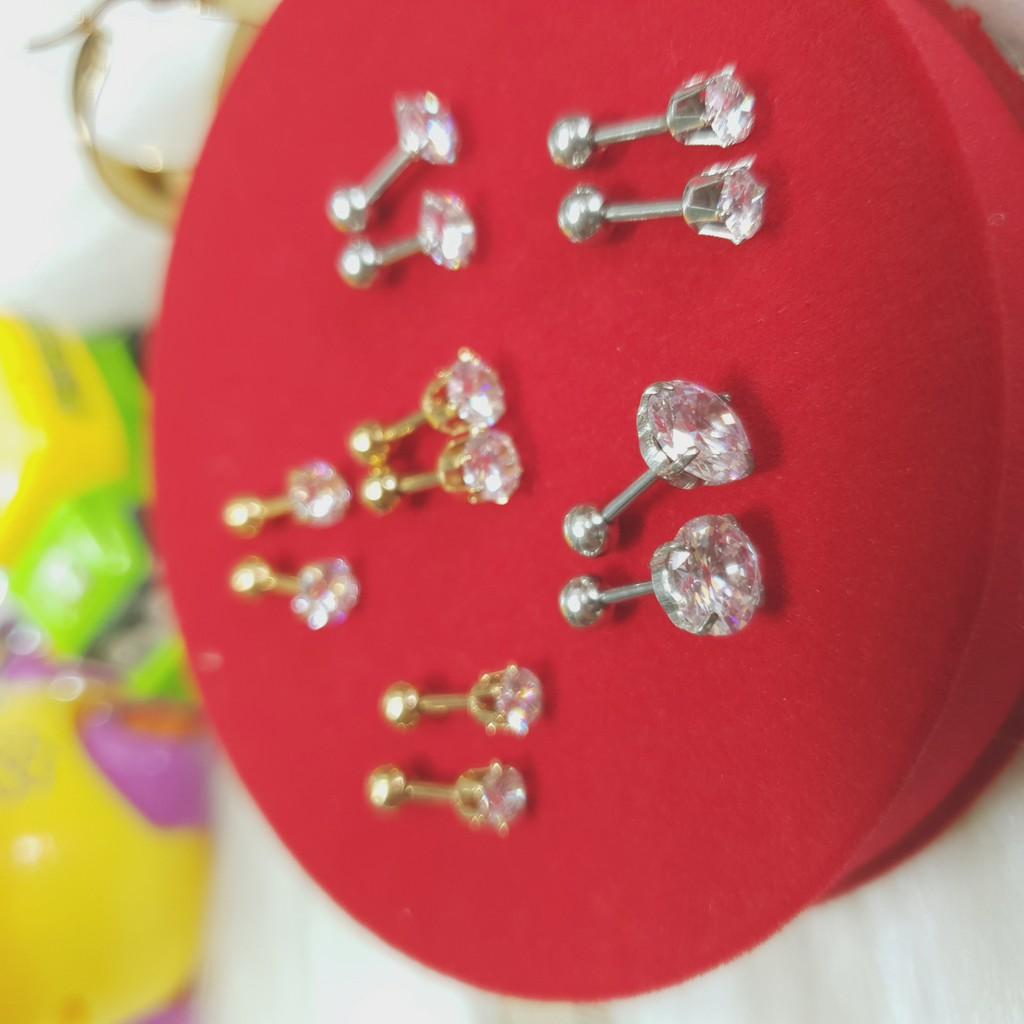 Khuyên Tai Nụ Đá Đơn Giản Titanium Cao Cấp- Dùng bền màu tắm rửa không đen