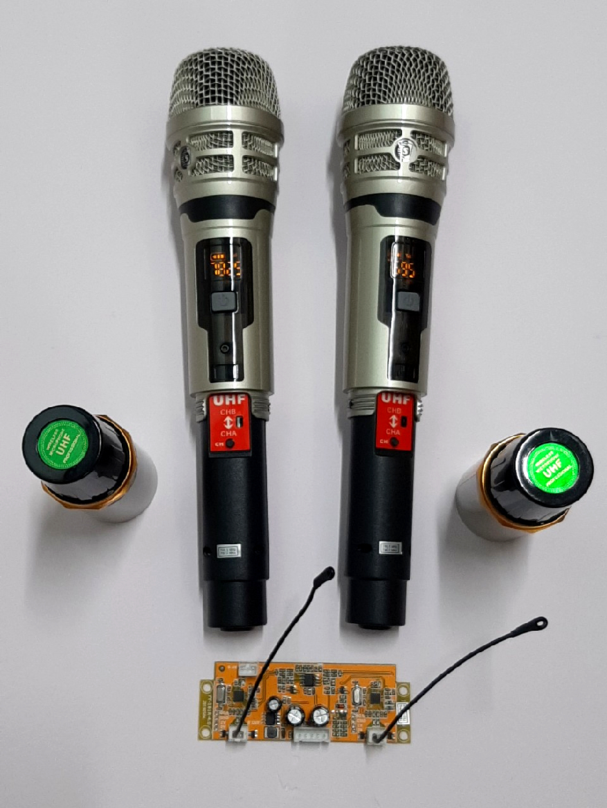 BỘ 2 Mic Loa kéo không dây Cao Cấp Chỉnh Được Tần Số