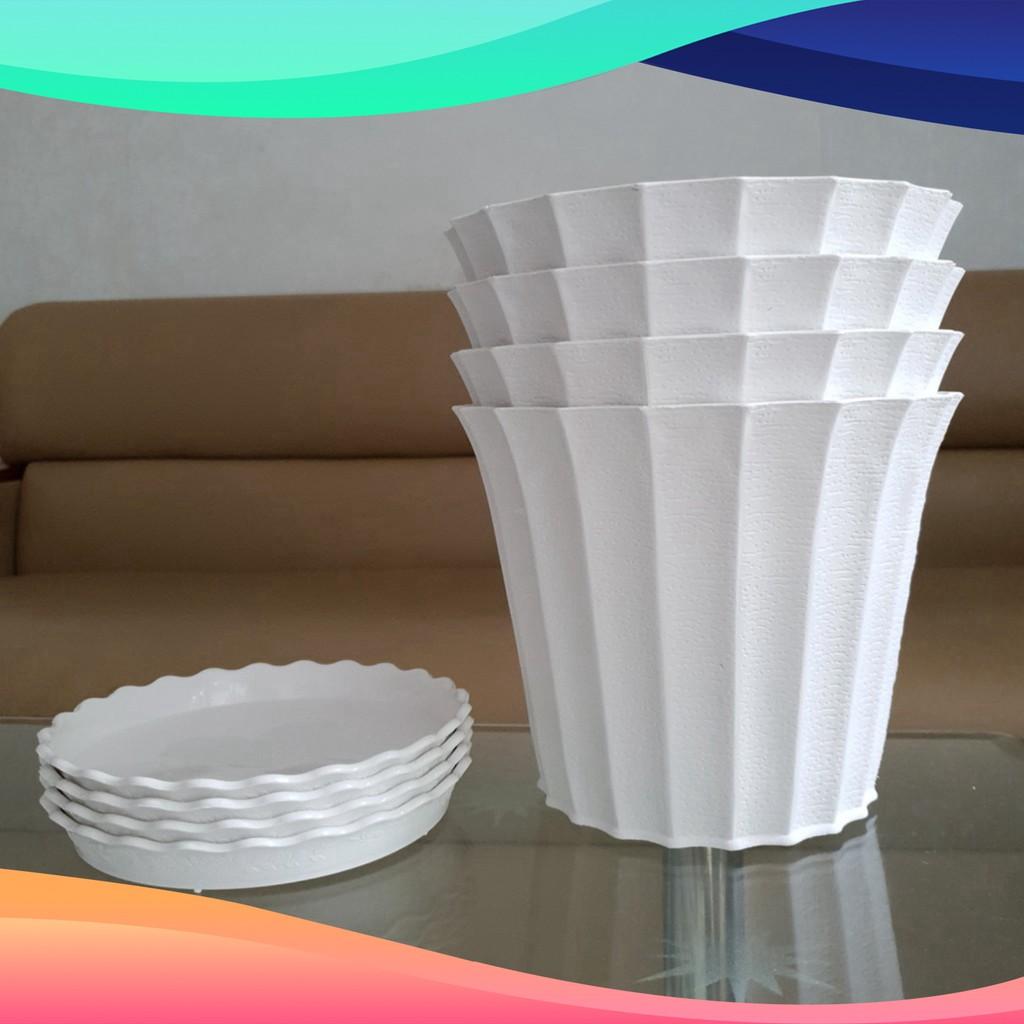 Combo 4 chậu trồng hoa  khía nhựa trắng 22cm kèm 4 đĩa lót chậu