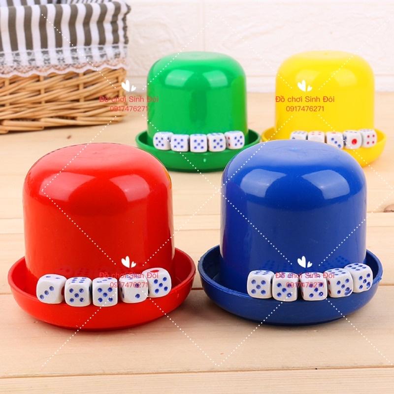 Bộ xúc xắc lắc xí ngầu nhựa