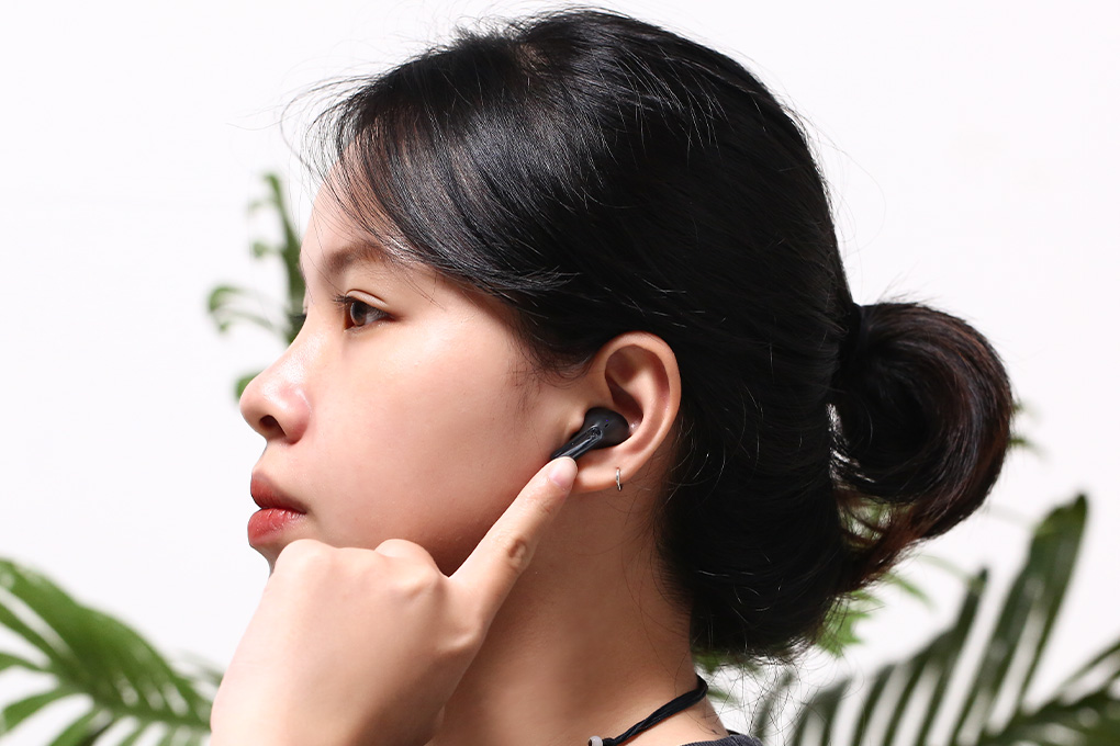 Tai nghe Bluetooth True Wireless LG TONE-FP8 Đen - Hàng chính hãng