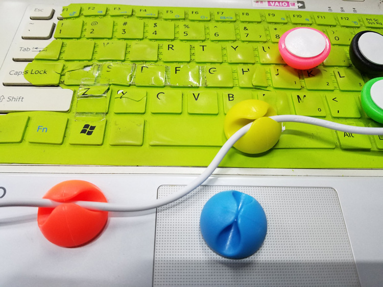Chuyển đổi nhạc MP3 kiêm chân cắm tẩu thuốc đa năng trên ô tô T10