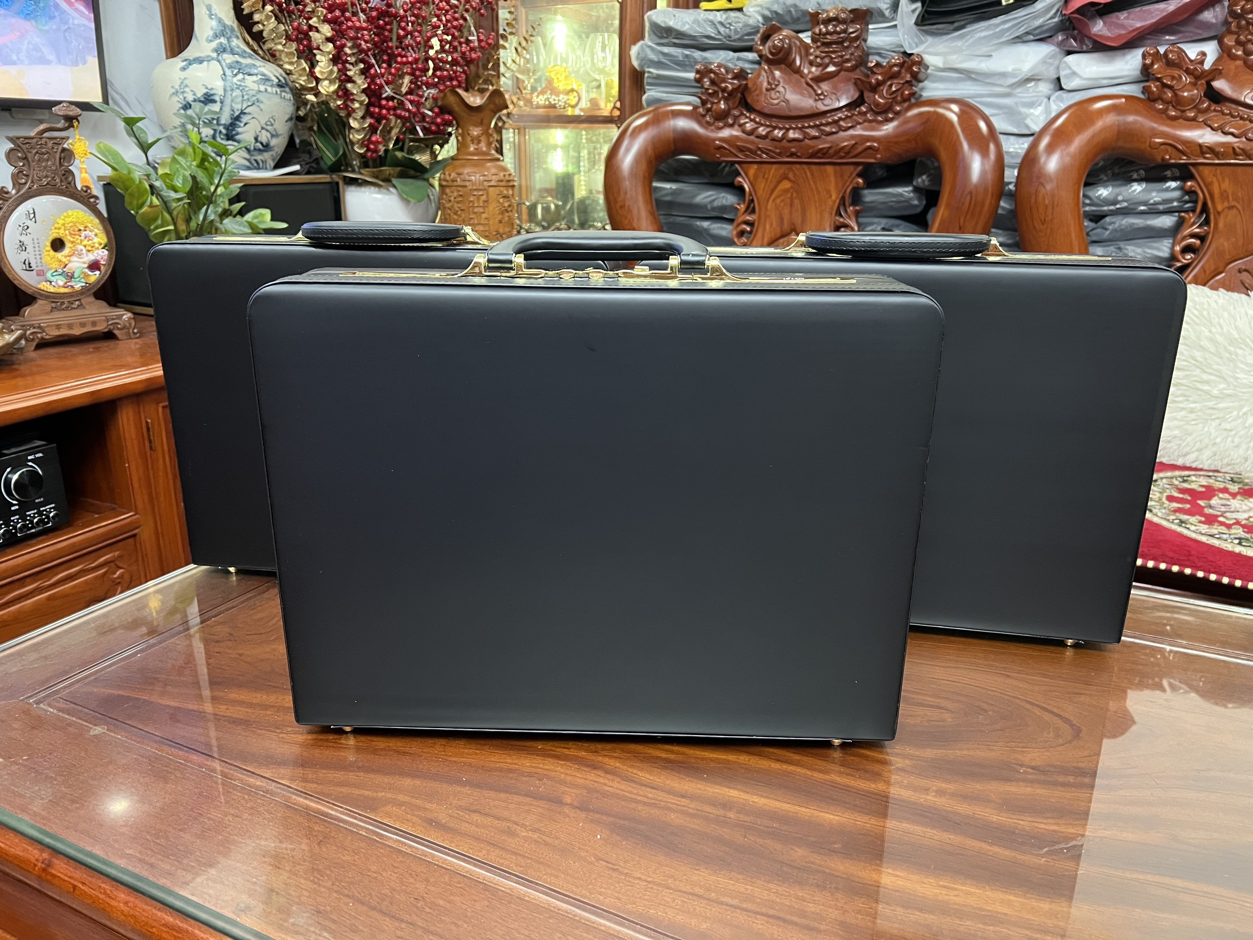 CẶP SỐ ĐỰNG TÀI LIỆU SIZE ĐẠI MÀU ĐEN RỘNG RÃI & CÓ THỂ MỞ RỘNG 704