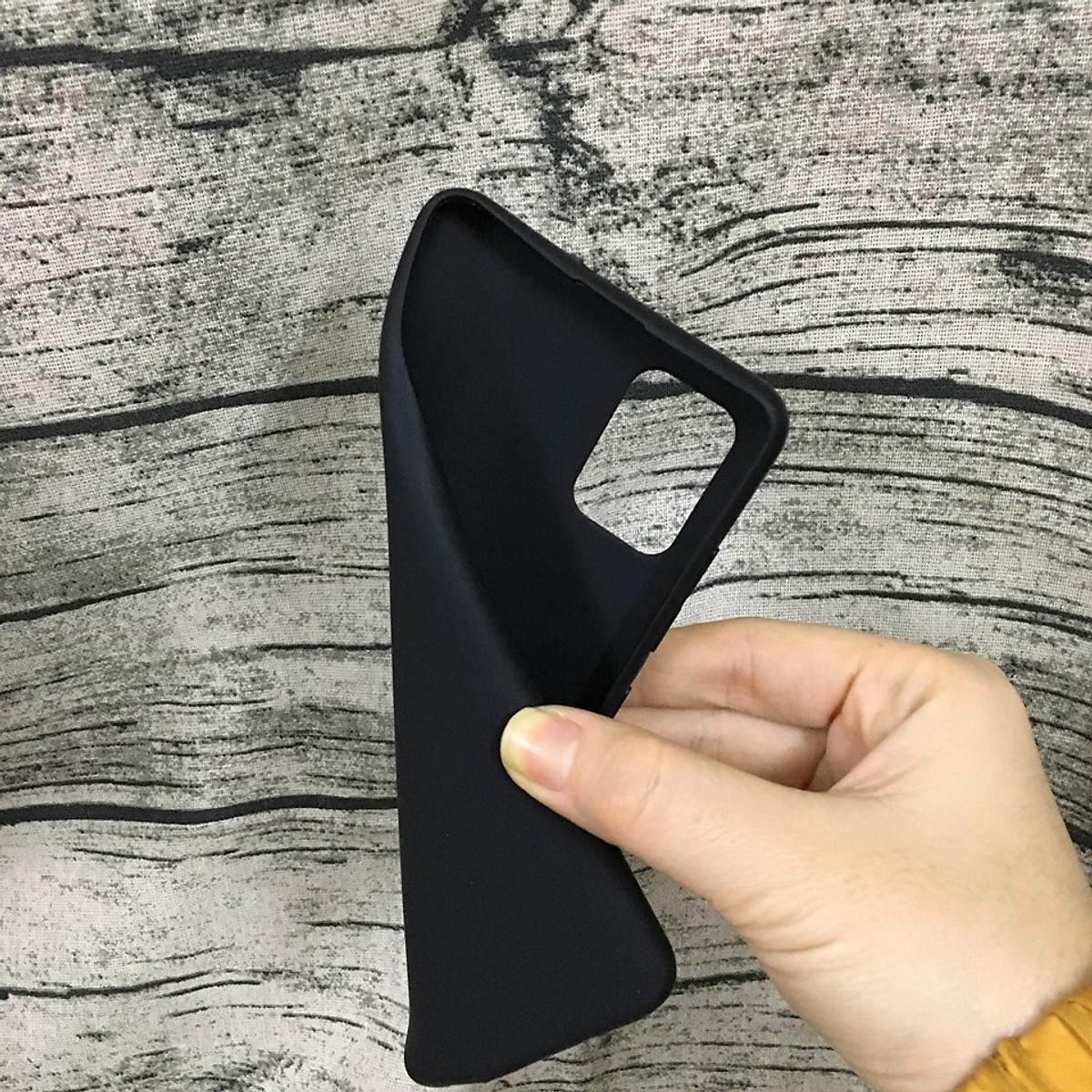 Ốp lưng dẻo mỏng dành cho Samsung Galaxy A71 - Dẻo màu đen.