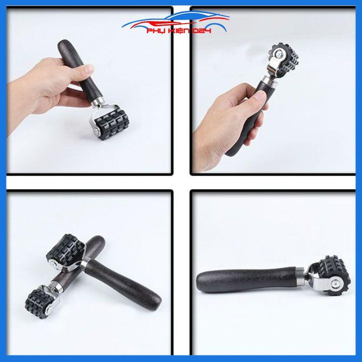 Con lăn gồ bánh xe chuyên dụng dán cách âm cho ô tô loại bánh có gai