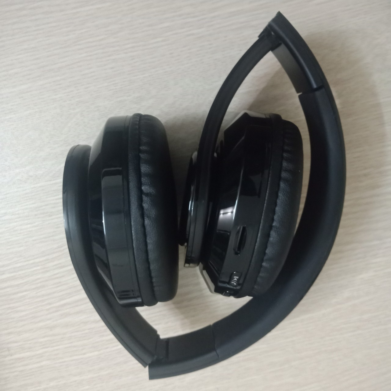 Tai nghe headphone không dây bluetooth B.39