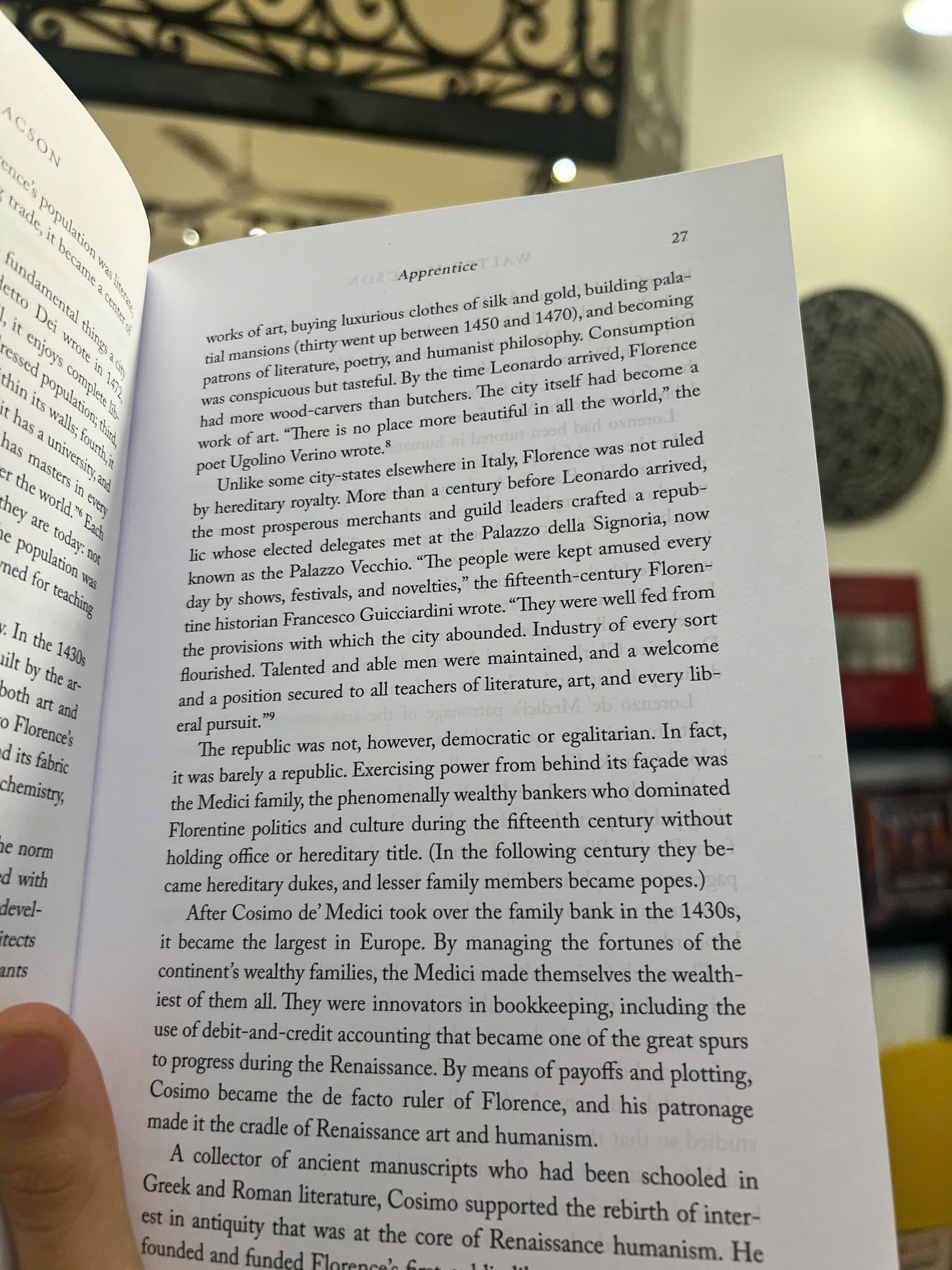 Sách - Leonardo Da Vinci: The Biography by Walter Isaacson | History / Art / Ngoại văn Nhập khẩu