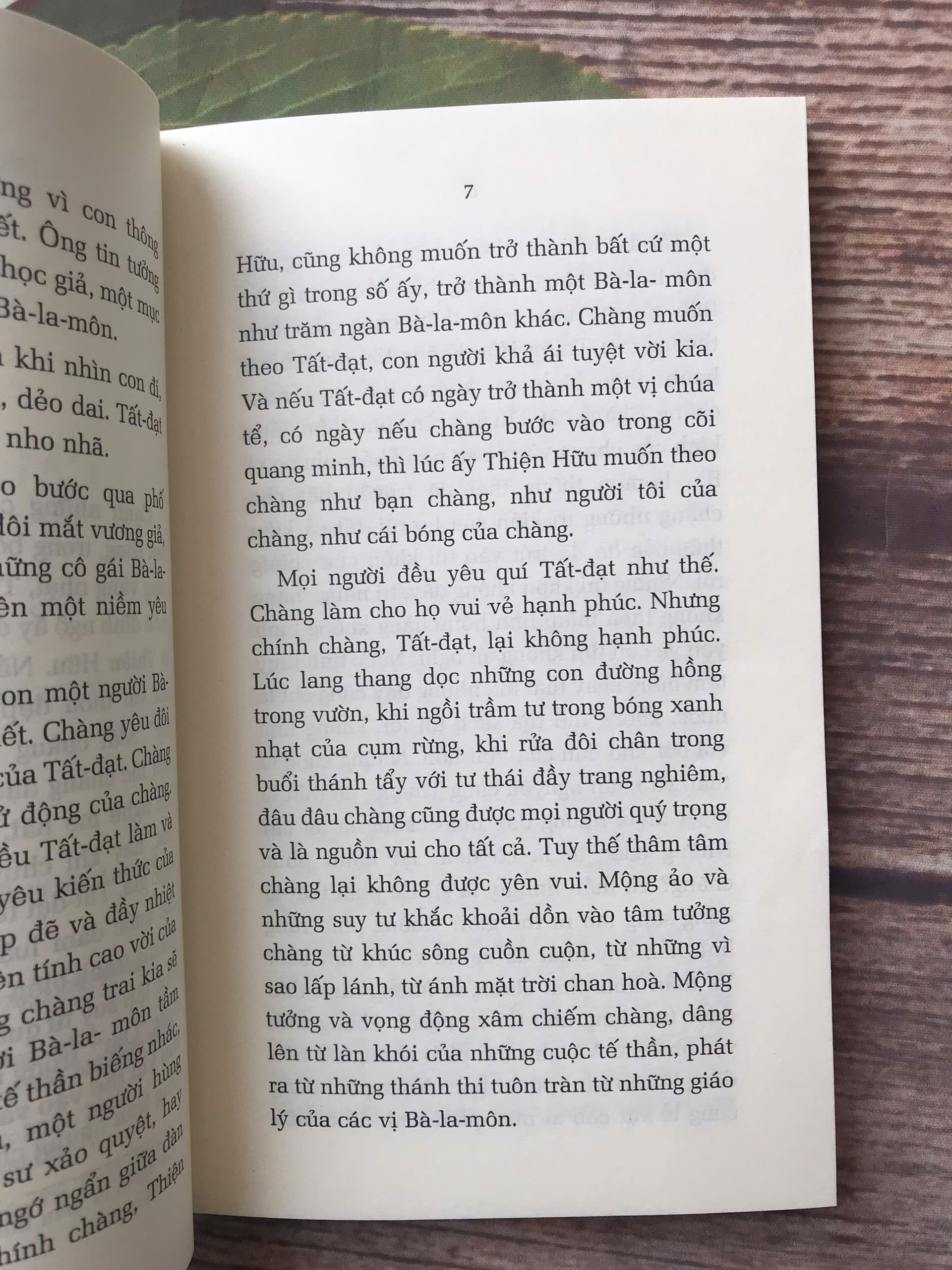 Câu Chuyện Dòng Sông (bìa mềm) + Huyền Linh Tâm Pháp (Bìa cứng)