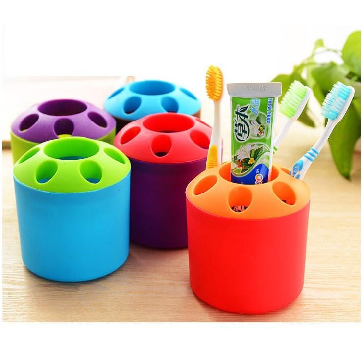 Cốc Đựng Bàn Chải Và Kem Đánh Răng