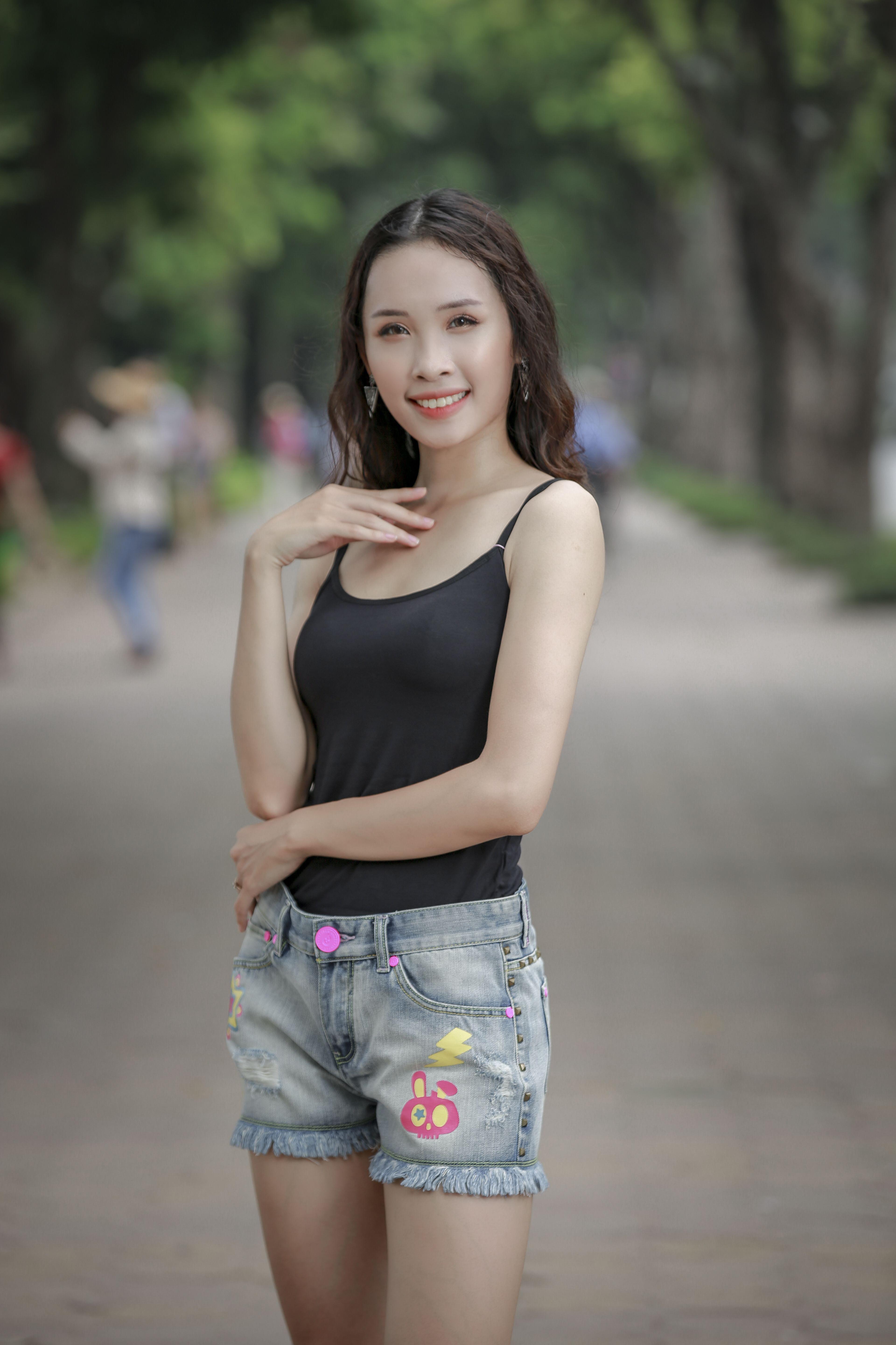 Quần shorst jeans nữ- Wemeet-S03B2W1601021694