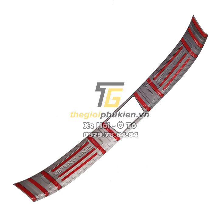 Bộ Ốp bậc cốp Hyundai Santafe 2019-2020 vân Carbon