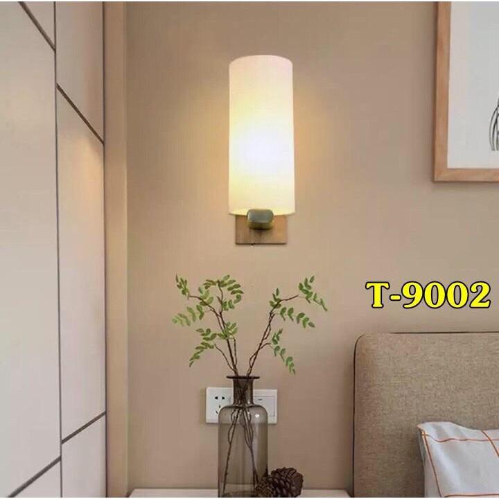 Đèn tường Đế gỗ chao thủy tinh T9002 có tặng kèm bóng đèn led cao cấp