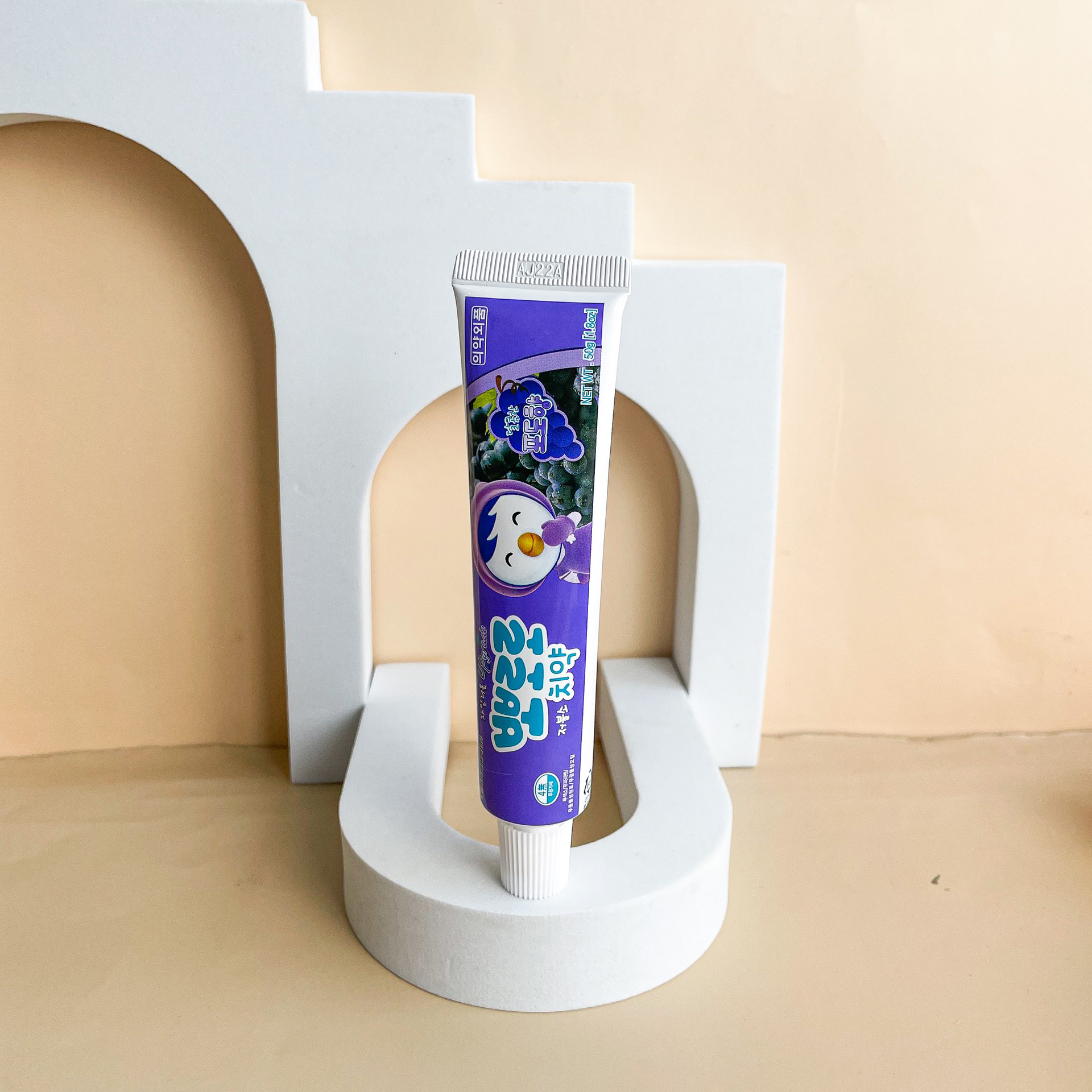 Kem đánh răng Pororo có thể nuốt được cho bé từ 3 tuổi - vị Nho 50g