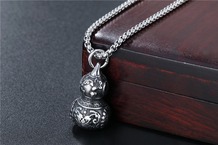 Dây chuyền phong thủy bằng Tittan mặt hình hồ lô Tài Lộc - HL01