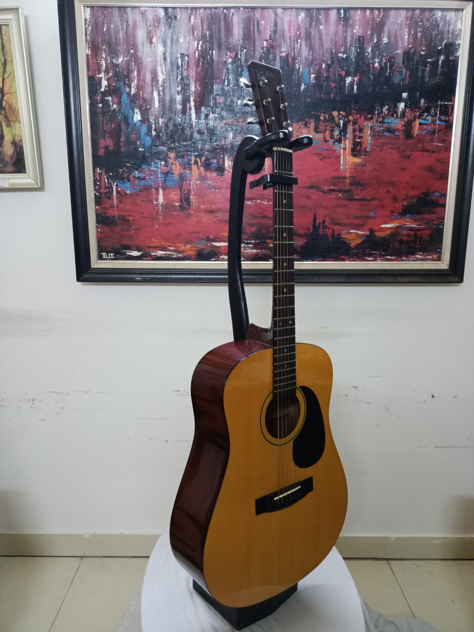 CHÂN ĐẾ GỖ  ĐỠ ĐÀN GUITAR KỆ GỖ ĐỂ ĐÀN GUITAR ( DEGUITA04 )