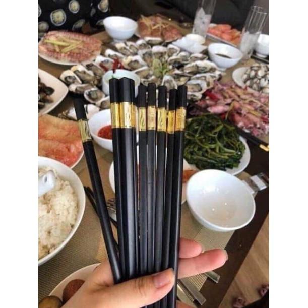 Hộp 10 đôi đũa sừng đầu bọc hợp kim sang chảnh