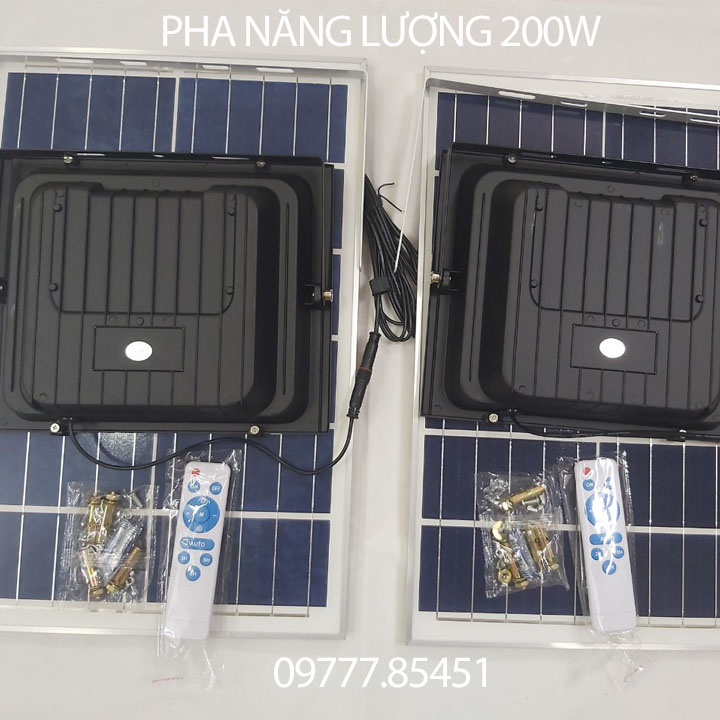 ĐÈN PHA NĂNG LƯỢNG MẶT TRỜI SOLAR LIGHT công suất 200W