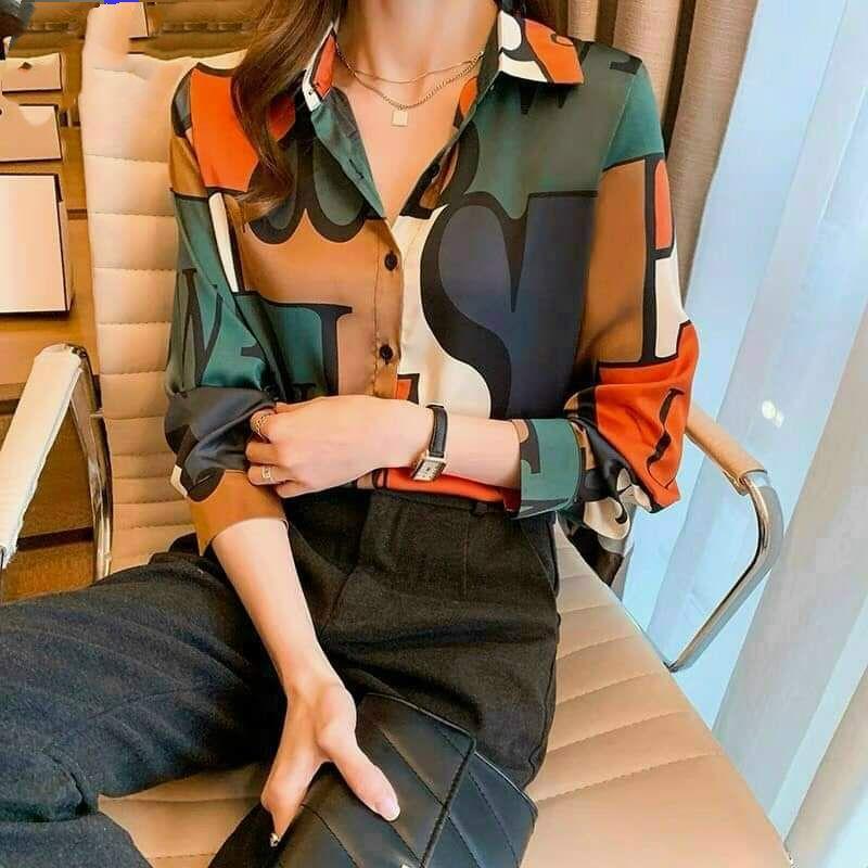 HÀNG NHẬP - ÁO SƠ MI LỤA IN HỌA TIẾT CHỮ MÀU