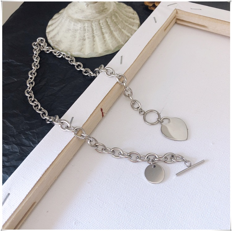 Vòng cổ dây chuyền trái tim lệch không đối xứng