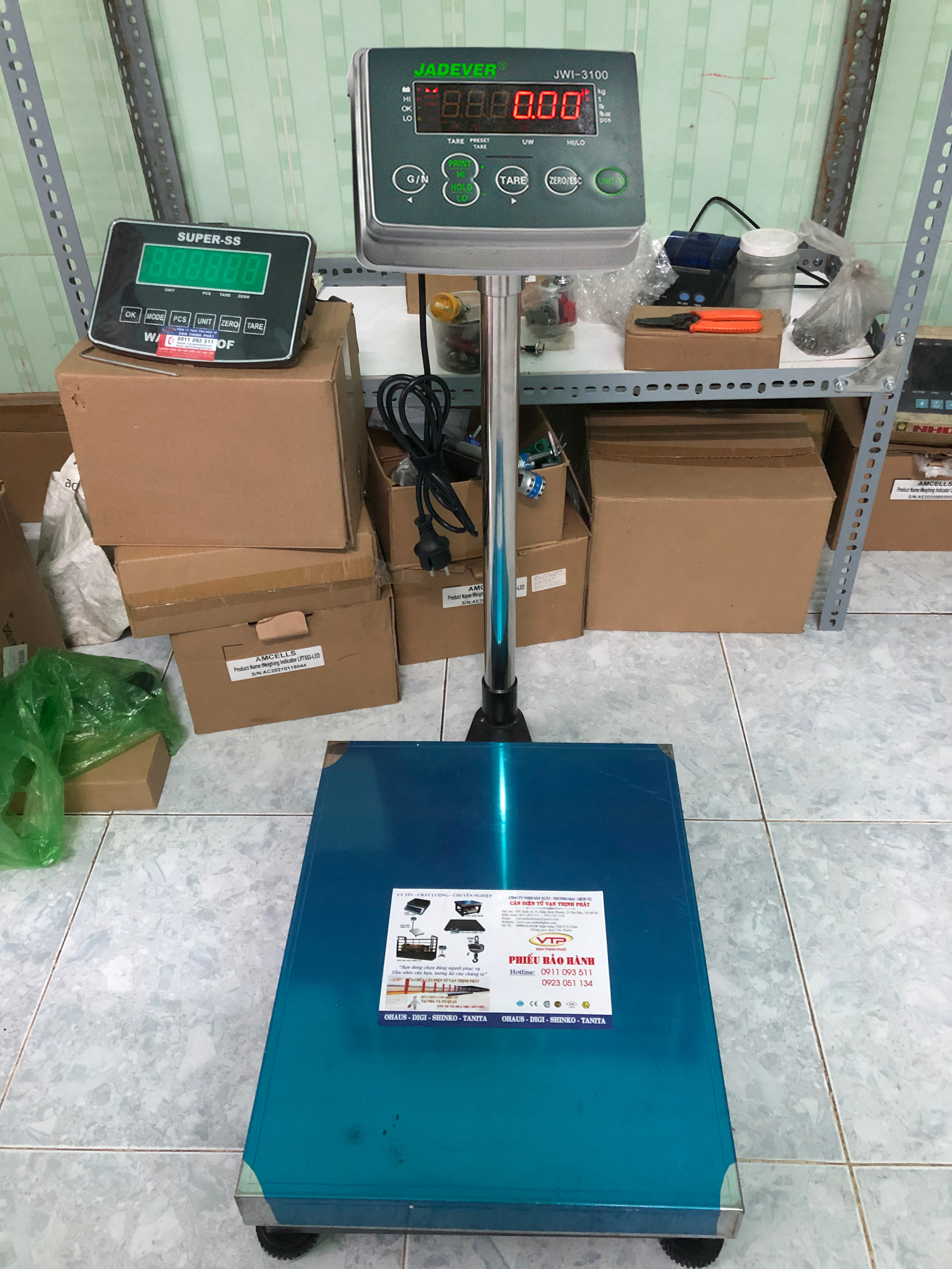 Cân Bàn Điện Tử JWI-3100 300 kg
