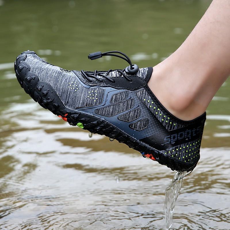 New Outdoor Large Size River Shoes Beach Shoes Hiking Shoes Waterproof Shoe35~47
