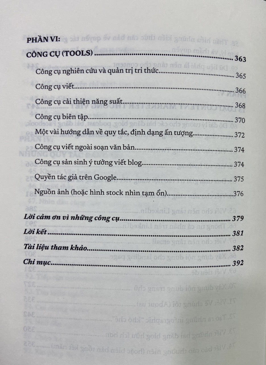 EVERRYBODY WRITES  Ai rồi cũng viết  - Cuốn cẩm nang giúp bạn viết content &quot;chất như nước cất&quot;