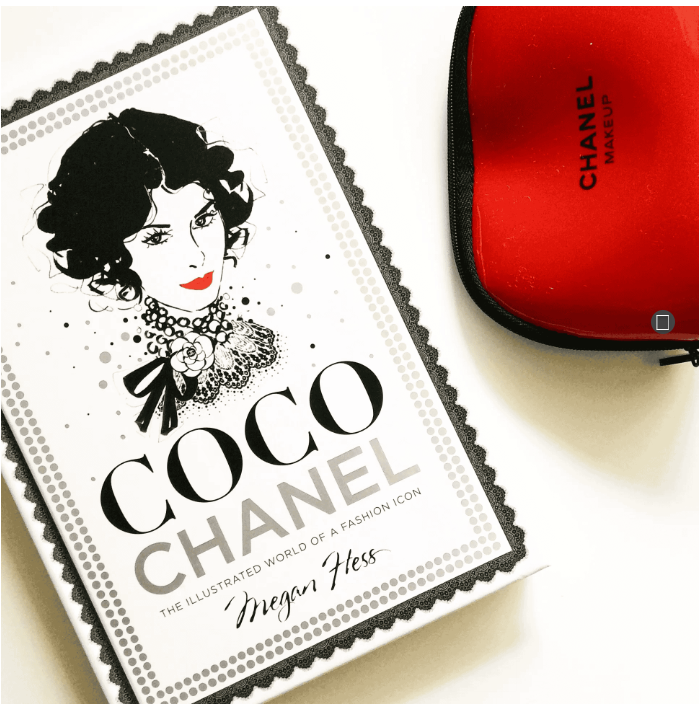(Sách ngoại văn, combo 3 cuốn, bìa cứng) PRADA CATWALK, CHANEL COLLECTIONS &amp; COCO CHANEL - Read Station