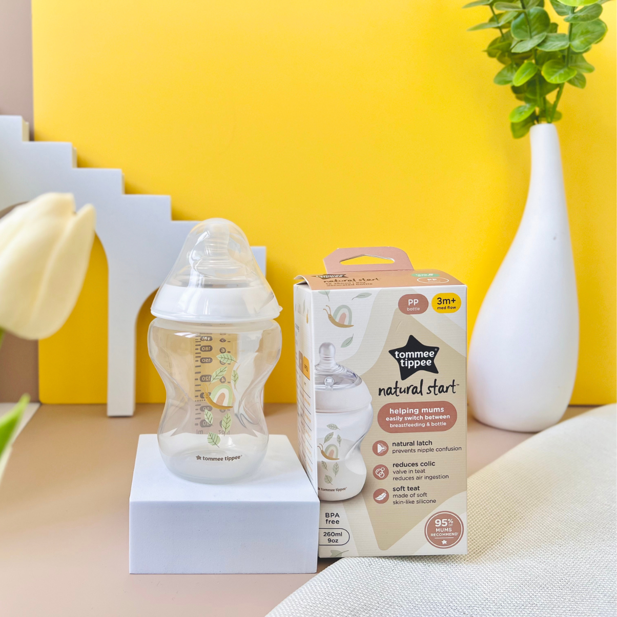 COMBO Ty Ngậm Silicon Siêu Nhẹ Tommee Tippee Ultra Light 6-18m & Bình Sữa PP Ty Siêu Mềm Tommee Tippee 260ml, Họa Tiết