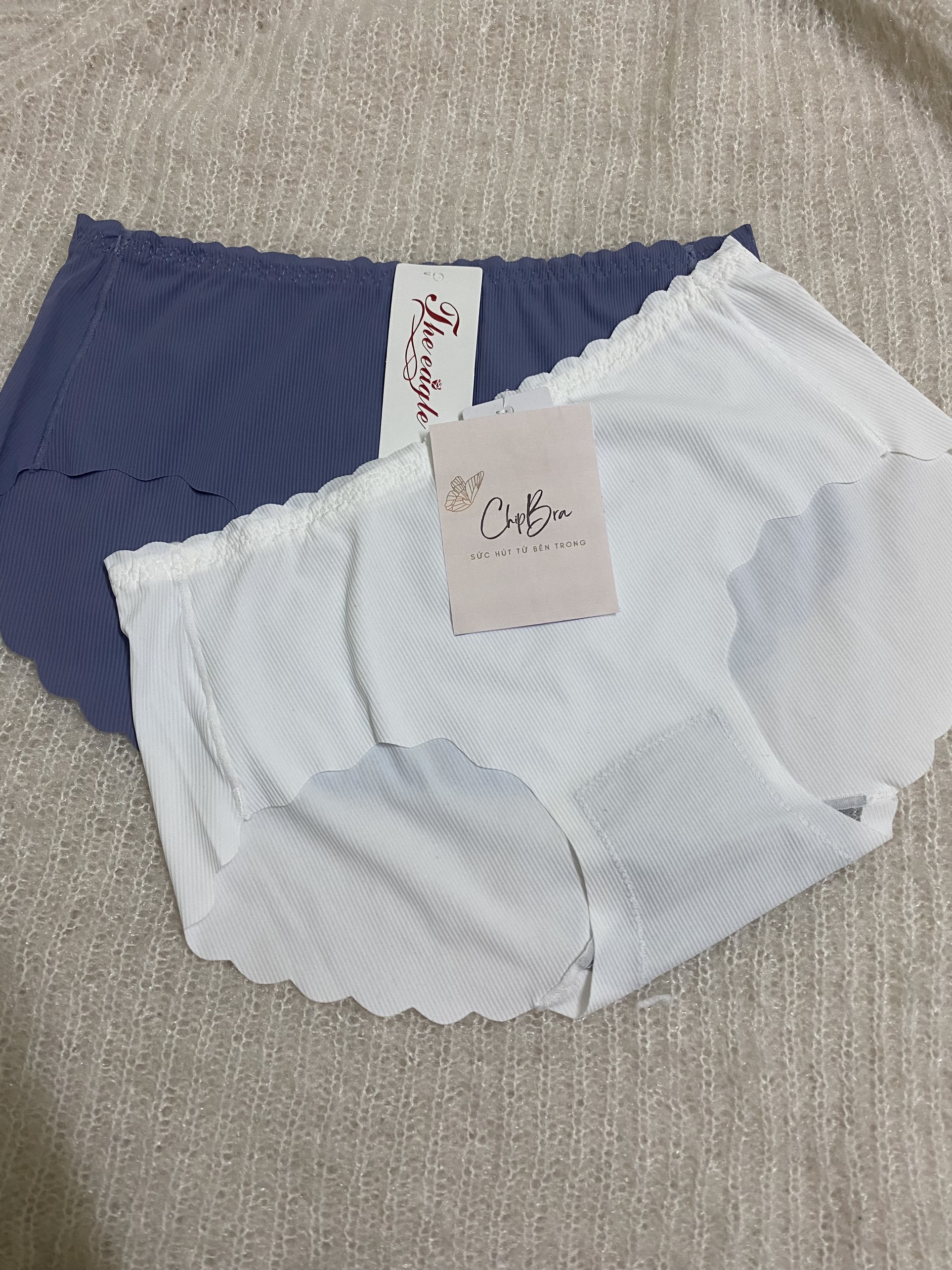 QUẦN LÓT NỮ ĐÚC SU THUN LẠNH THẤM HÚT MỒ HÔI KHÔNG ĐƯỜNG MAY