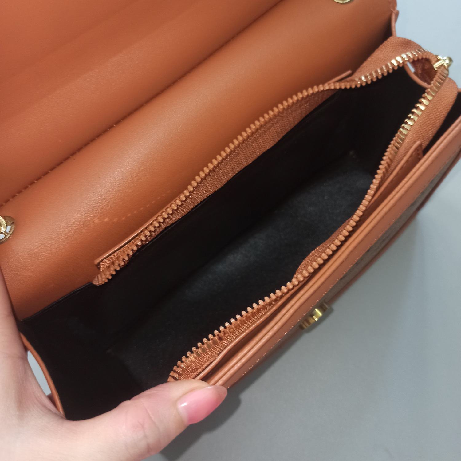 Túi xách nữ đeo vai đeo chéo màu nâu