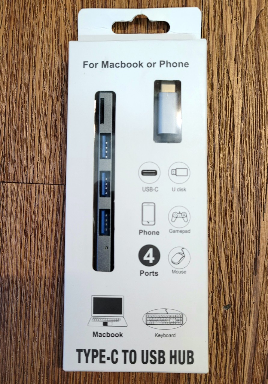 Đầu nối cho lap-top, mac.book ra 3 ngõ .U.S.B. và TF để cắm thêm thiết bị như chuột, key.board, máy in