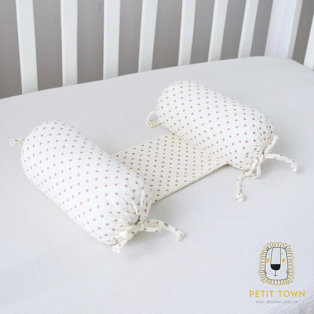 Gối chặn em bé, gối xô muslin cotton, ruột bông, gối chặn trẻ sơ sinh Petit Town