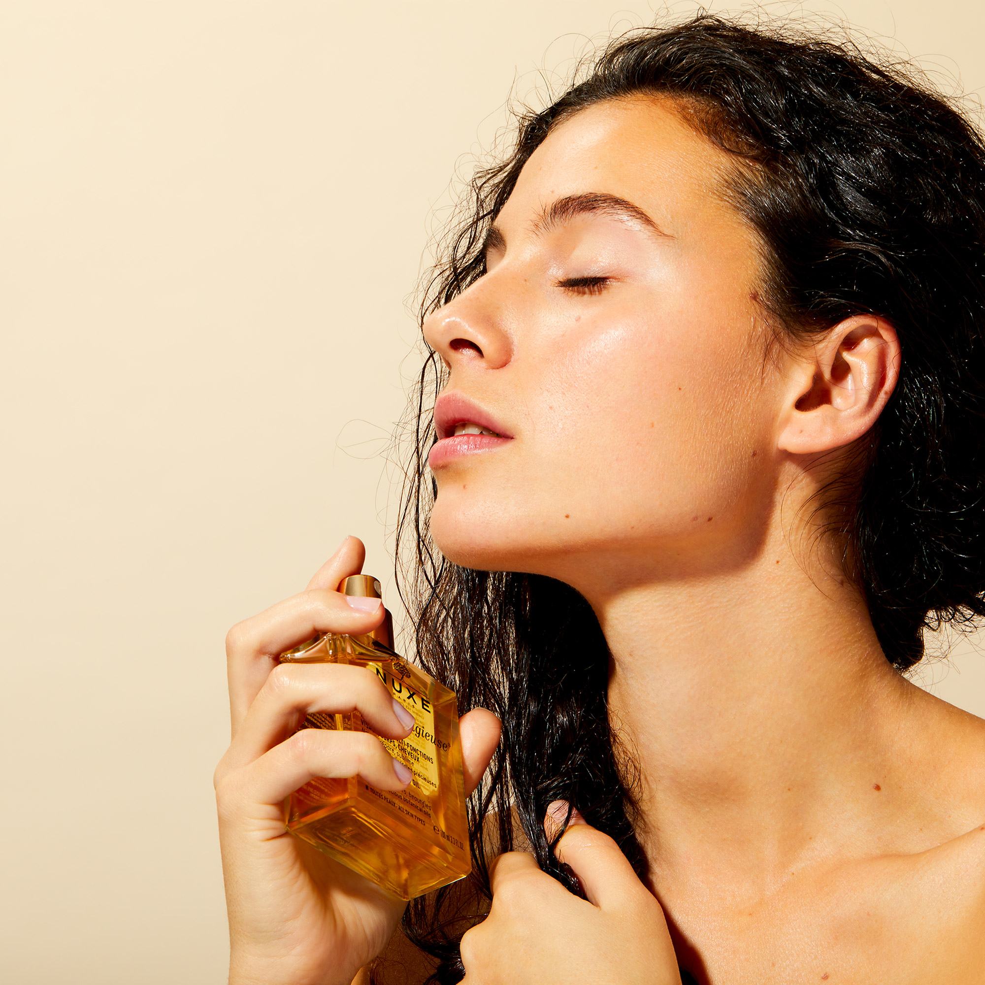 Dầu khô đa năng Nuxe Huile Prodigieuse Dưỡng Ẩm Cho Mặt, Tóc và Body - Tặng Móc Khóa