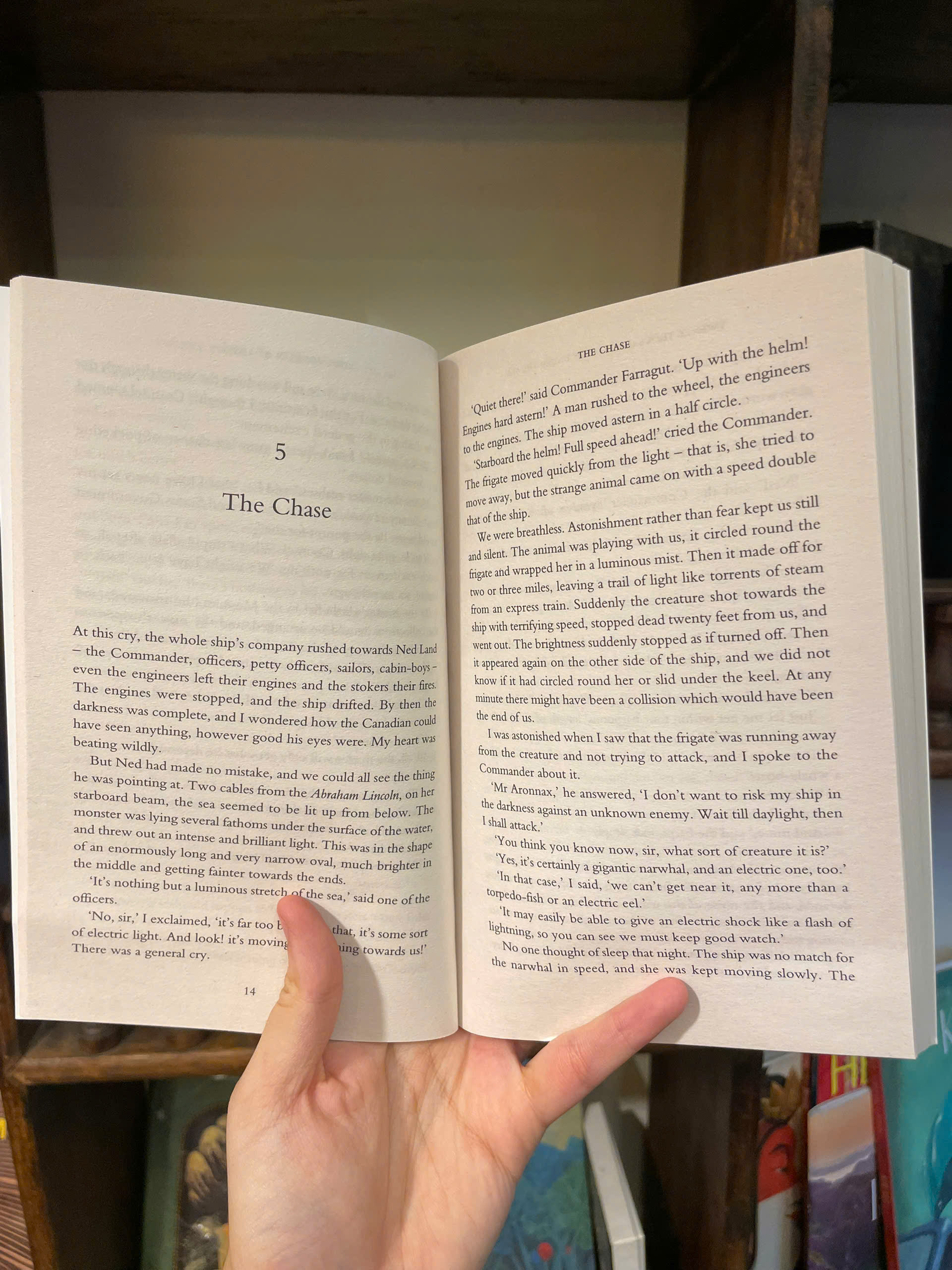 Sách - Twenty Thousand Leagues Under The Sea by Jules Verne/ Tiểu thuyết tiếng Anh/ Fiction