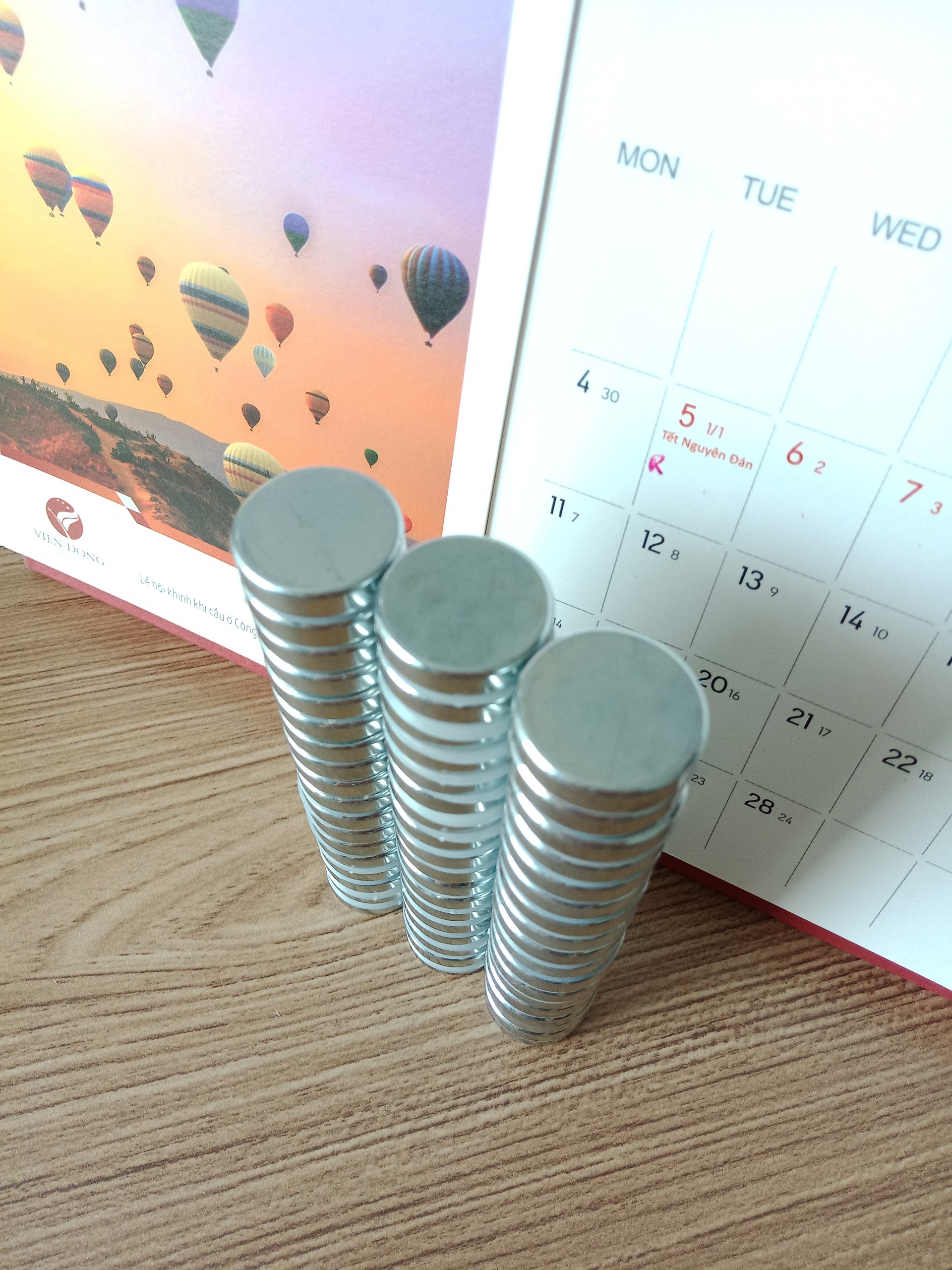 10 Viên Nam Châm Đất Hiếm Loại Tròn 20x5mm Mạ Kẽm Lực Từ N35 Cực Mạnh