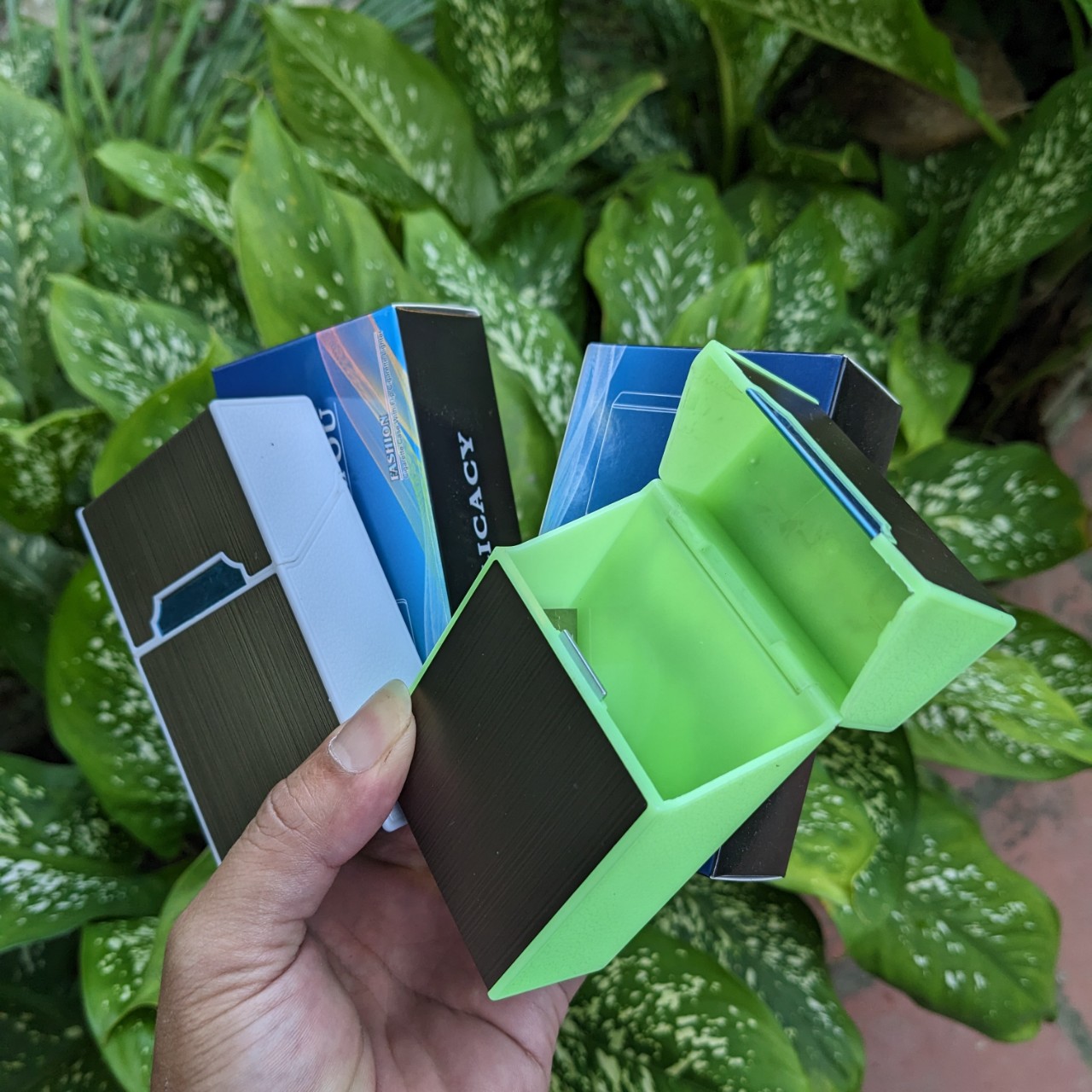 Hộp quẹt sạc điện 2in1 kèm vỏ hộp dạ quang hàng loại tốt chống nước cao cấp
